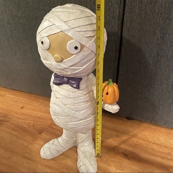 Gus The Mummy Large Statue NWT - Picture 7 of 8